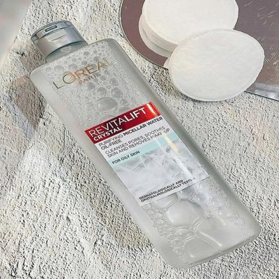 Nước tẩy trang cho da dầu mụn nhạy cảm